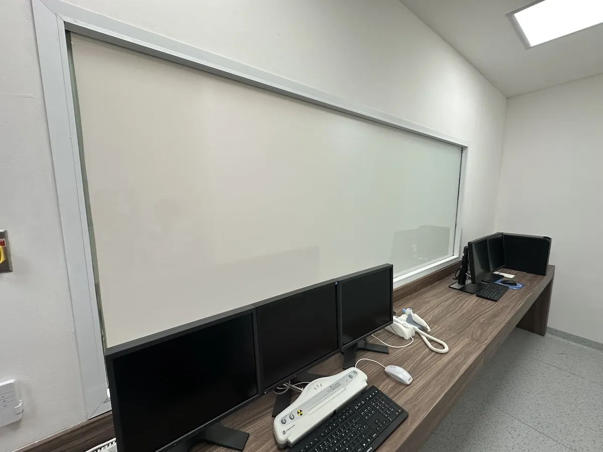 Proyecto Smart Film Mexico | Proyecto Hospital Puebla Smart Film Mica Inteligente Puebla - Instalación de Smart Film (PDLC) por Comercializadora Garfuza